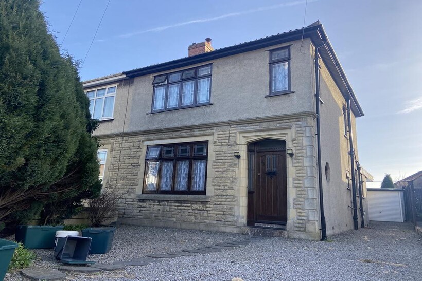 Filton, Bristol BS34 4 bed semi-detached house to rent - £2,800 pcm (£646 pw)