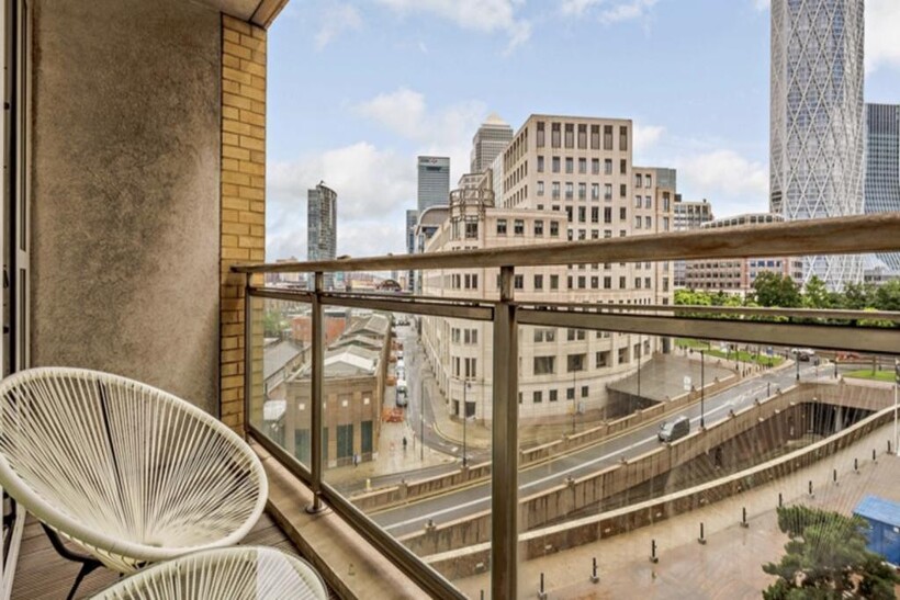 39 Westferry Circus, 39 Westferry... 2 bed apartment to rent - £4,073 pcm (£940 pw)