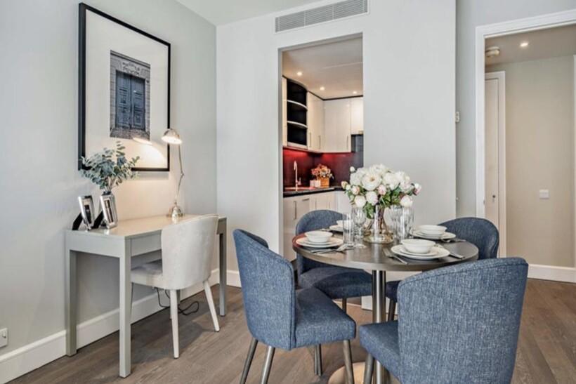 39 Westferry Circus, 39 Westferry... 2 bed apartment to rent - £4,073 pcm (£940 pw)