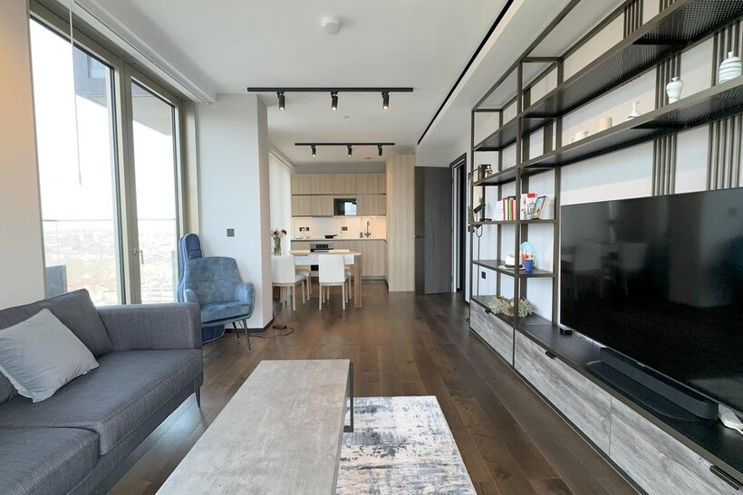 Hewett Street, London EC2A 2 bed apartment to rent - £5,200 pcm (£1,200 pw)