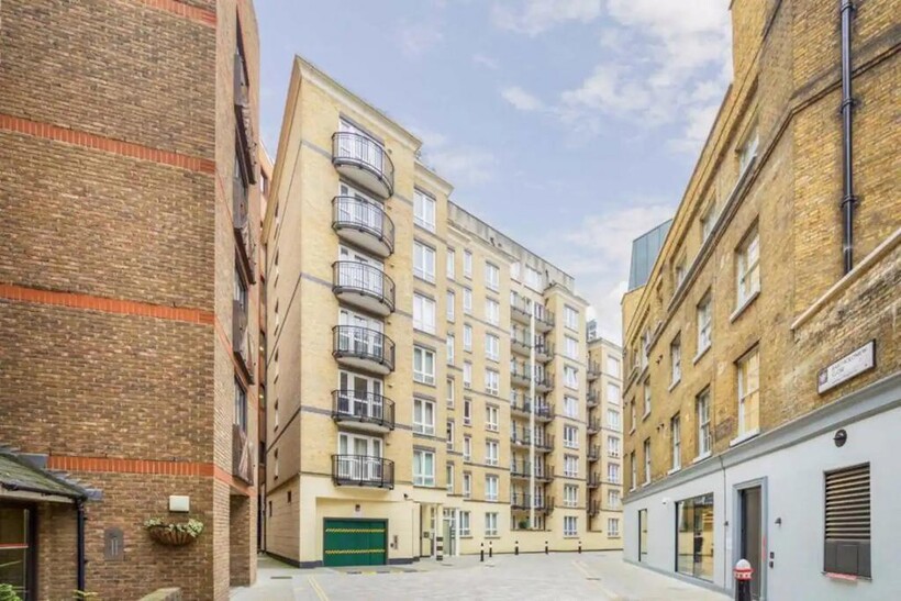 London EC1A 1 bed apartment to rent - £4,333 pcm (£1,000 pw)