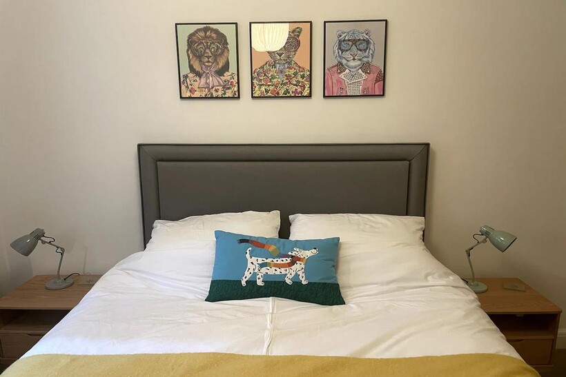 London EC1A 1 bed apartment to rent - £4,333 pcm (£1,000 pw)