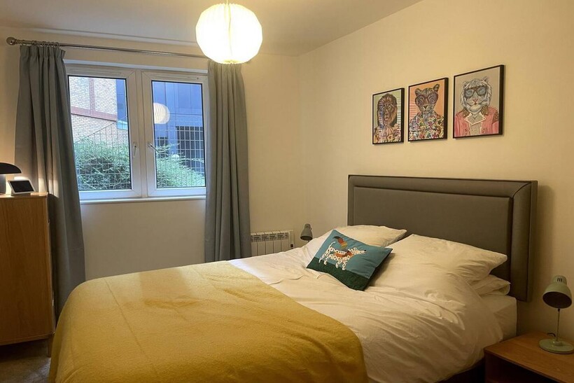 London EC1A 1 bed apartment to rent - £4,333 pcm (£1,000 pw)
