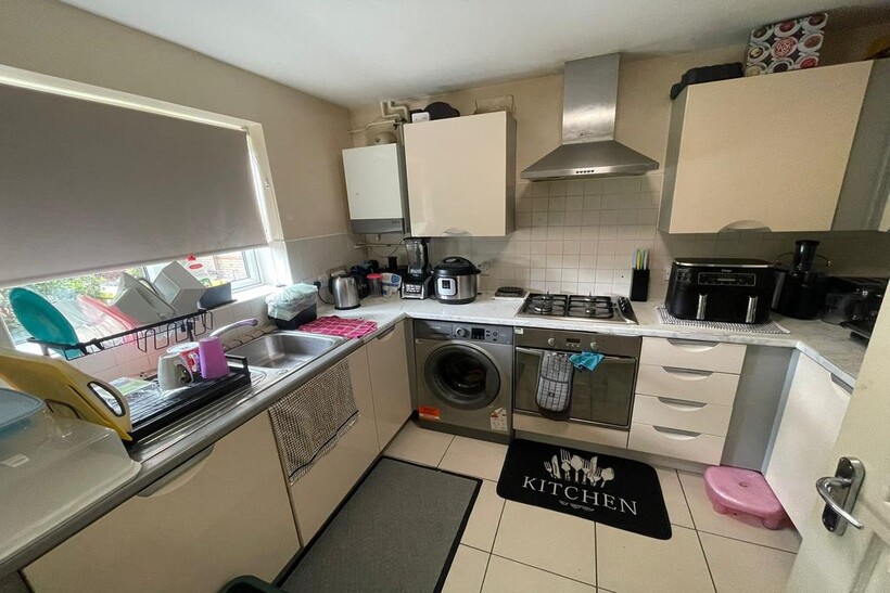 Bruff Road, Ipswich IP2 5 bed end of terrace house to rent - £1,600 pcm (£369 pw)