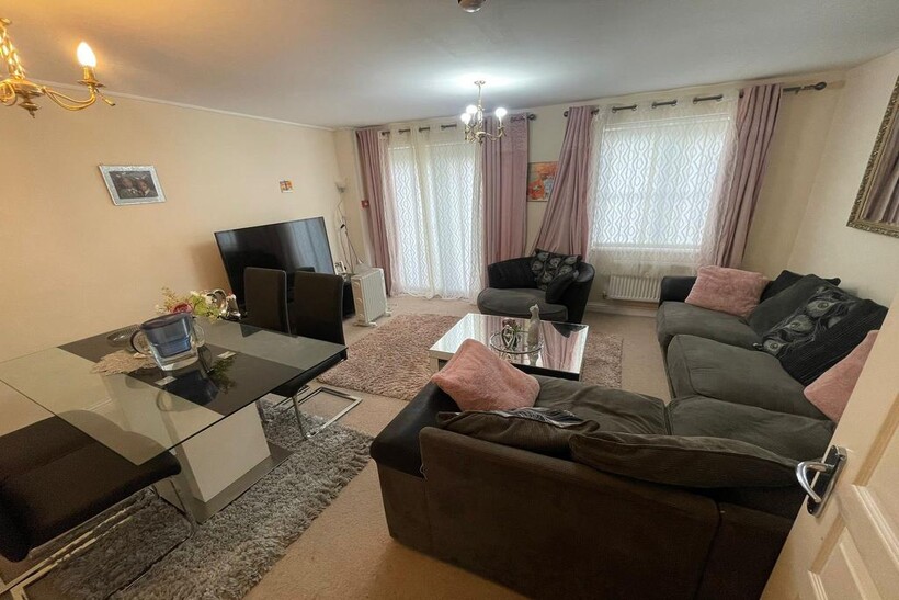 Bruff Road, Ipswich IP2 5 bed end of terrace house to rent - £1,600 pcm (£369 pw)