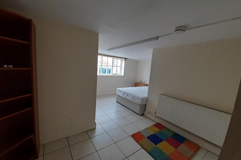 Margaret Roding 3 bed apartment to rent - £1,800 pcm (£415 pw)
