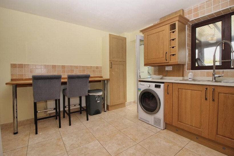 The Briars, West Kingsdown TN15 2 bed end of terrace house to rent - £1,500 pcm (£346 pw)