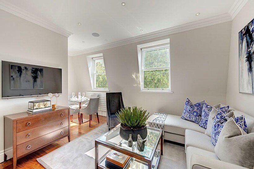 Kensington Gardens Square, London. W2 2 bed apartment to rent - £5,620 pcm (£1,297 pw)