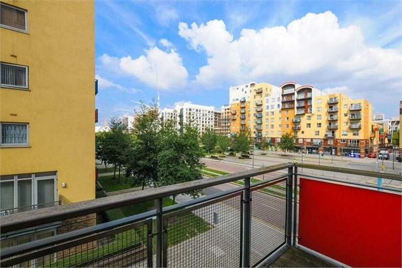 West Parkside, Greenwich, London, SE10 2 bed apartment to rent - £2,000 pcm (£462 pw)