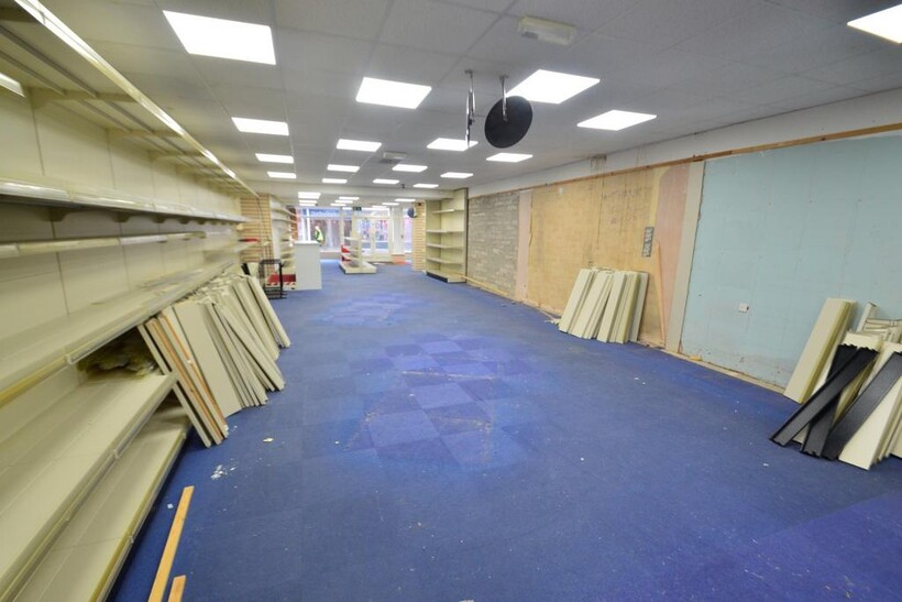 High Street, Barnstaple EX31 Retail property (high street) to rent - £2,083 pcm (£481 pw)