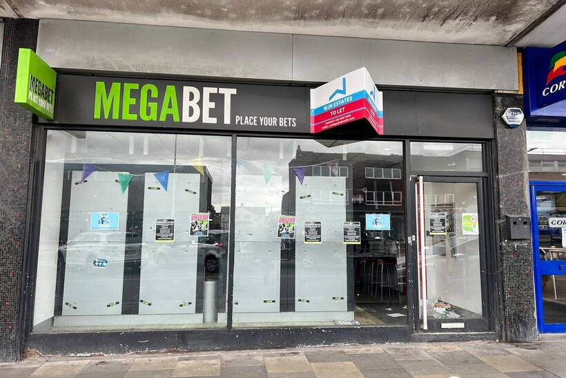 Shop to let