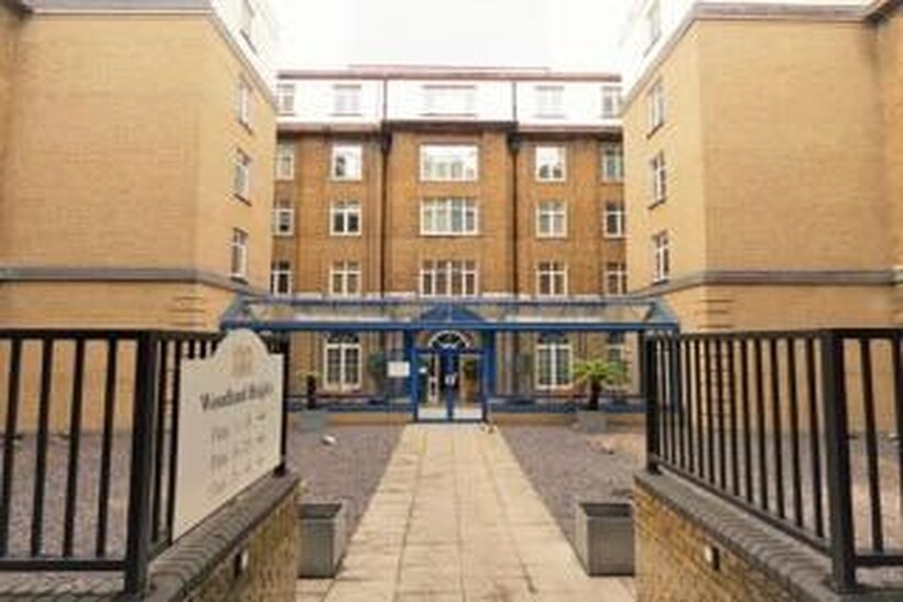 Woodlands Heights, Vanbrugh Hill... 3 bed flat to rent - £2,500 pcm (£577 pw)