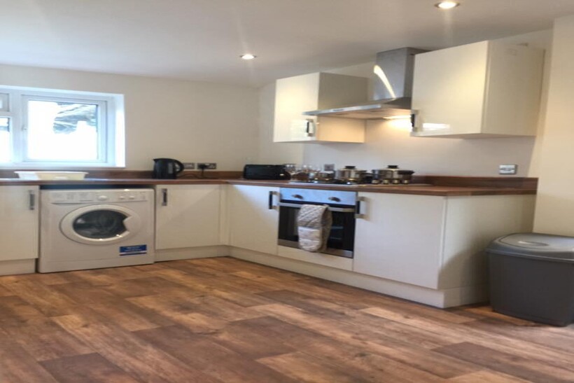 St Matthew Street,  Hull, HU3 1 bed in a house share to rent - £500 pcm (£115 pw)