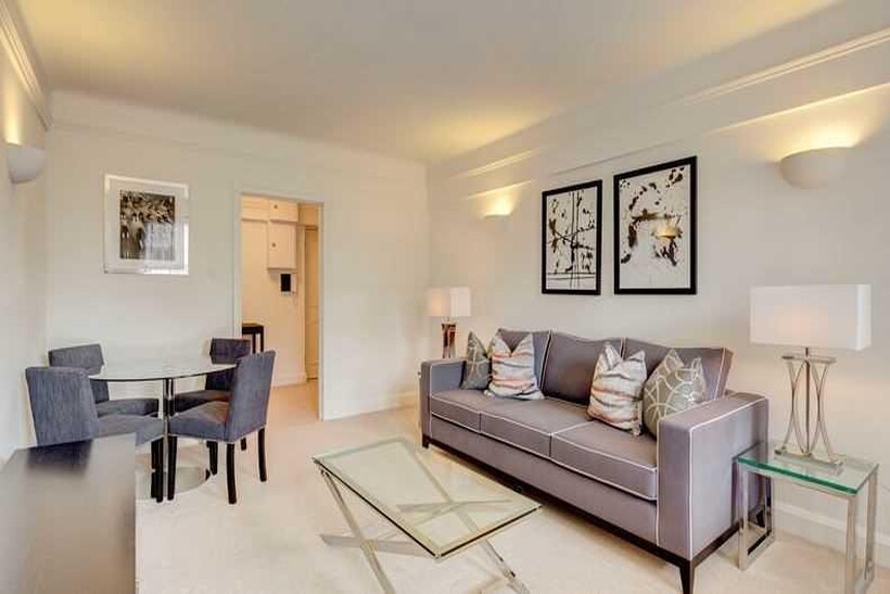 London SW3 2 bed apartment to rent - £3,900 pcm (£900 pw)