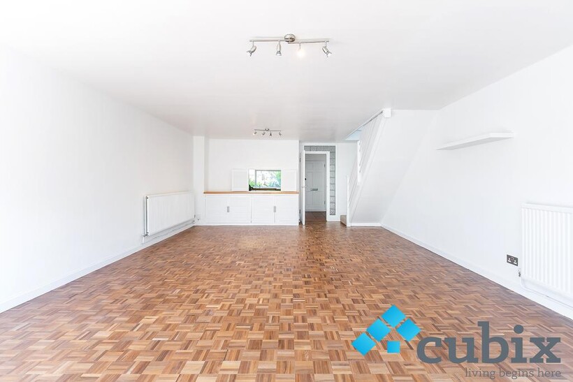 Foxgrove Road, Beckenham BR3 4 bed terraced house to rent - £2,648 pcm (£611 pw)