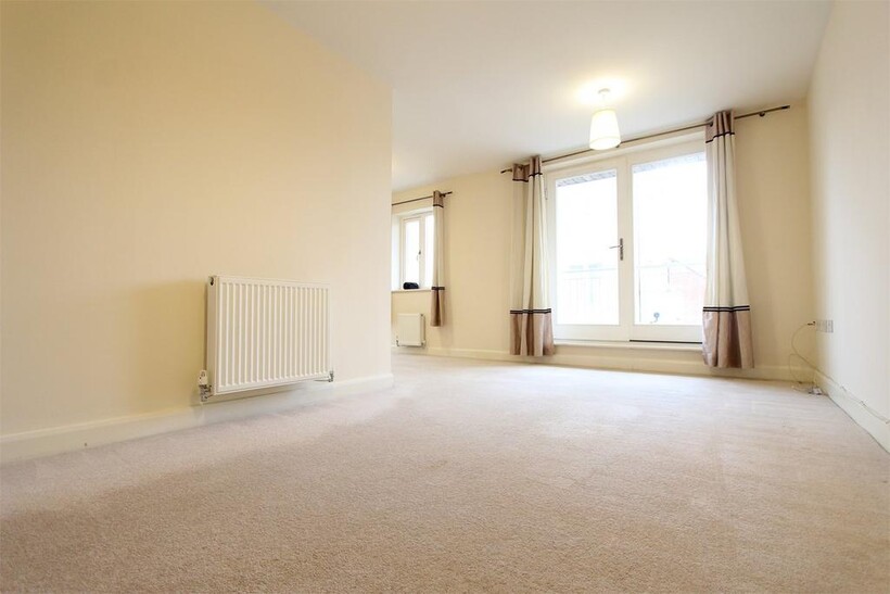 Sinatra Drive, Oxley Park, Milton... 2 bed apartment to rent - £1,250 pcm (£288 pw)
