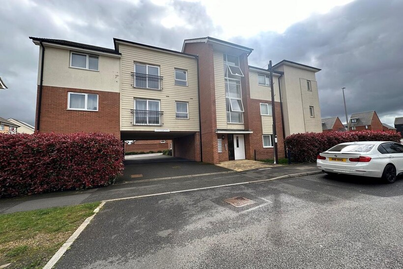 Carinthia House, Broughton Grounds... 2 bed apartment to rent - £1,200 pcm (£277 pw)