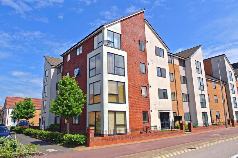 Countess Way, Broughton, Milton... 2 bed apartment to rent - £900 pcm (£208 pw)