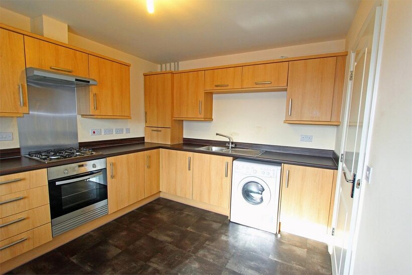 Countess Way, Broughton, Milton... 2 bed apartment to rent - £900 pcm (£208 pw)