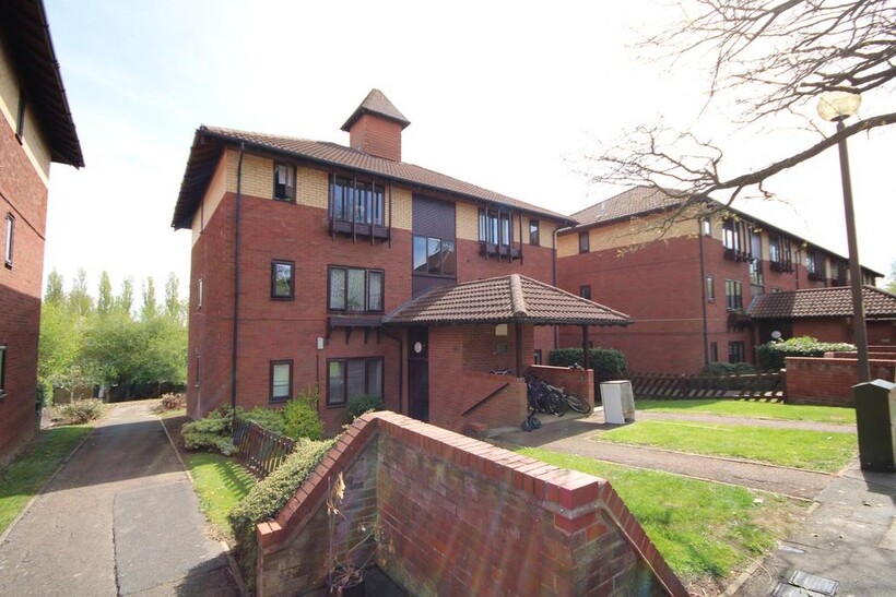 Troutbeck, Peartree Bridge, Milton... 1 bed apartment to rent - £975 pcm (£225 pw)