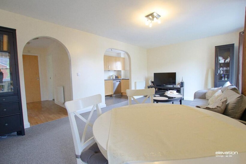 Freshfield Avenue, Broughton, Milton... 2 bed apartment to rent - £1,150 pcm (£265 pw)