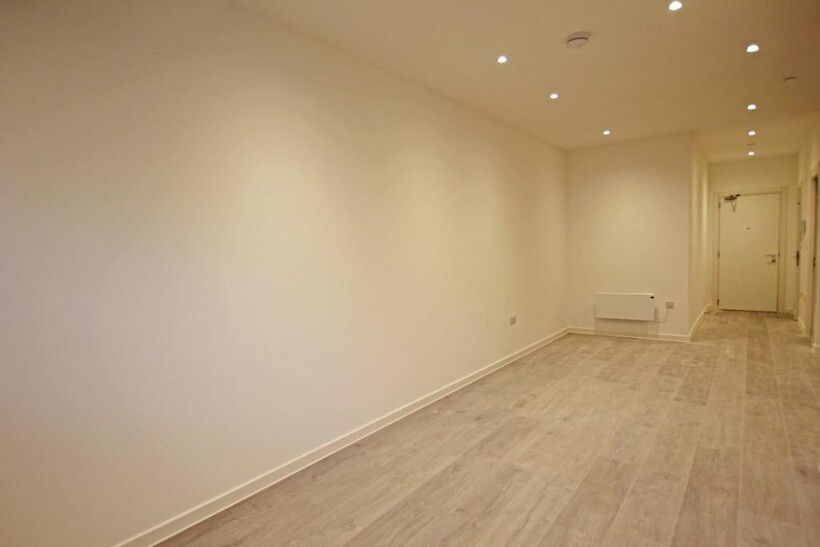 249 Midsummer Boulevard, Milton... 1 bed apartment to rent - £1,195 pcm (£276 pw)