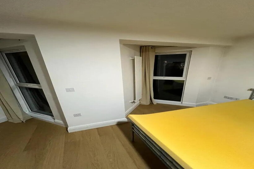 Alexandra Palace Way, London N8 3 bed flat to rent - £2,490 pcm (£575 pw)