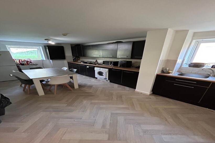 Norfolk Park Road, Sheffield S2 1 bed in a house share to rent - £445 pcm (£103 pw)