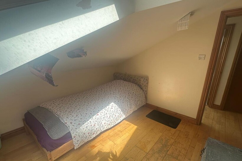 Beechcroft Gardens, Wembley HA9 2 bed flat share to rent - £850 pcm (£196 pw)