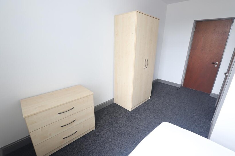London Road, Newcastle-under-Lyme, ST5 1 bed apartment to rent - £585 pcm (£135 pw)
