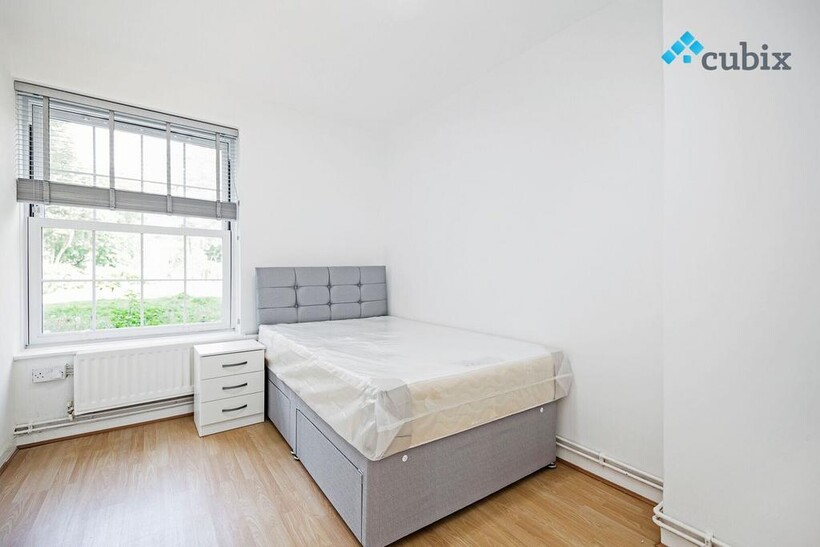 Falmouth Road, London SE1 3 bed ground floor flat to rent - £2,700 pcm (£623 pw)
