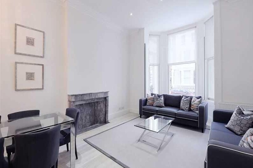 London W8 3 bed apartment to rent - £8,883 pcm (£2,050 pw)