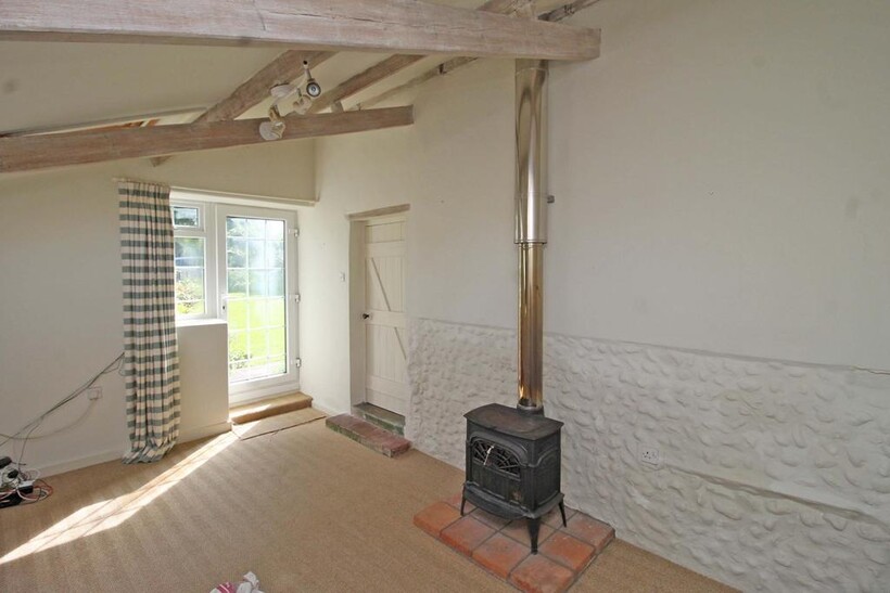 The Street, Kelling NR25 3 bed character property to rent - £1,800 pcm (£415 pw)