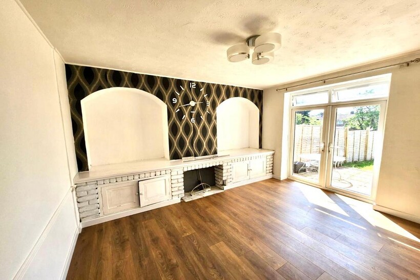 Goudhurst Road, Bromley, Kent, BR1 4QQ 3 bed semi-detached house to rent - £2,395 pcm (£553 pw)