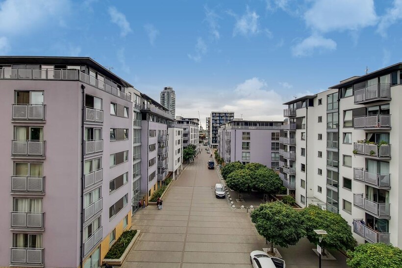Deals Gateway, London SE13 1 bed flat to rent - £1,600 pcm (£369 pw)