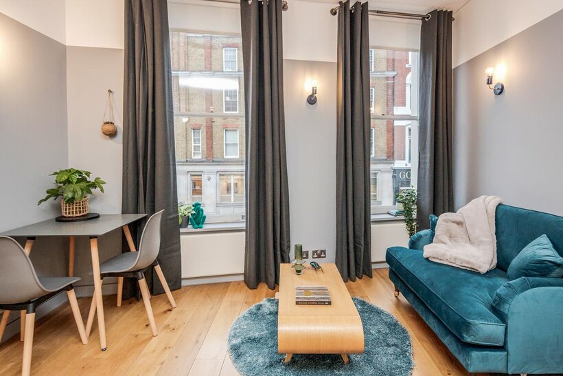 Emerald Street, London WC1N 1 bed serviced apartment to rent - £5,550 pcm (£1,281 pw)