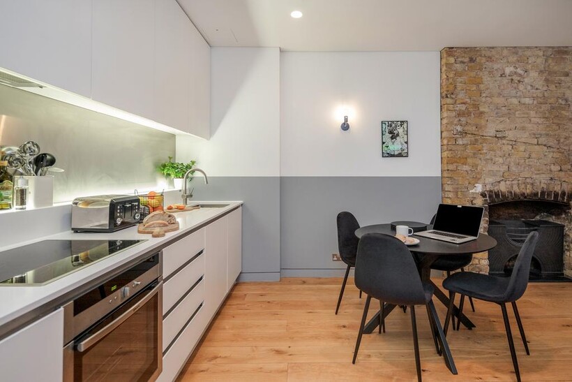 Emerald Street, London WC1N 2 bed serviced apartment to rent - £8,370 pcm (£1,932 pw)
