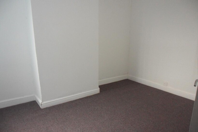 Harnall Lane East, Hillfields CV1 3 bed terraced house to rent - £1,000 pcm (£231 pw)