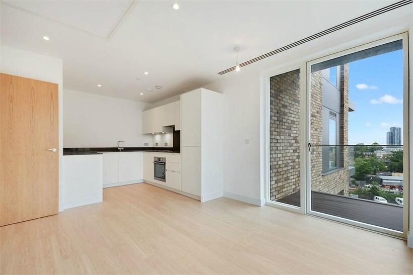 Cherry Orchard Road, Croydon, CR0 1 bed apartment to rent - £1,450 pcm (£335 pw)