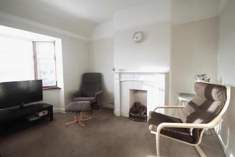 Garston Crescent, Watford WD25 1 bed maisonette to rent - £1,150 pcm (£265 pw)