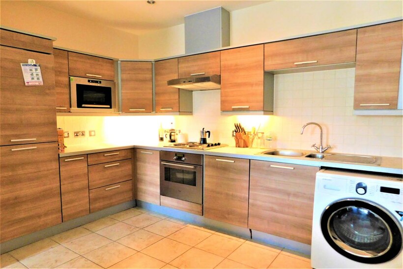 Waterside Lane, Colchester CO2 2 bed flat to rent - £1,125 pcm (£260 pw)