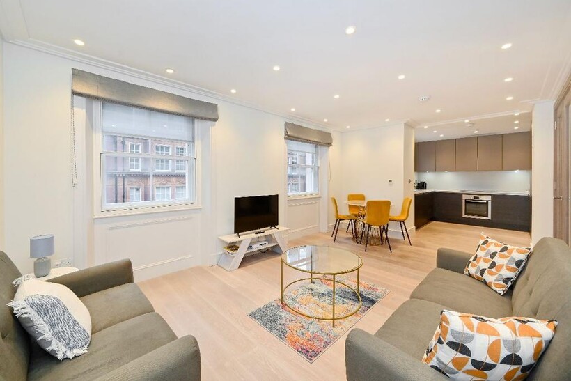 Mayfair W1K 3 bed apartment to rent - £26,000 pcm (£6,000 pw)
