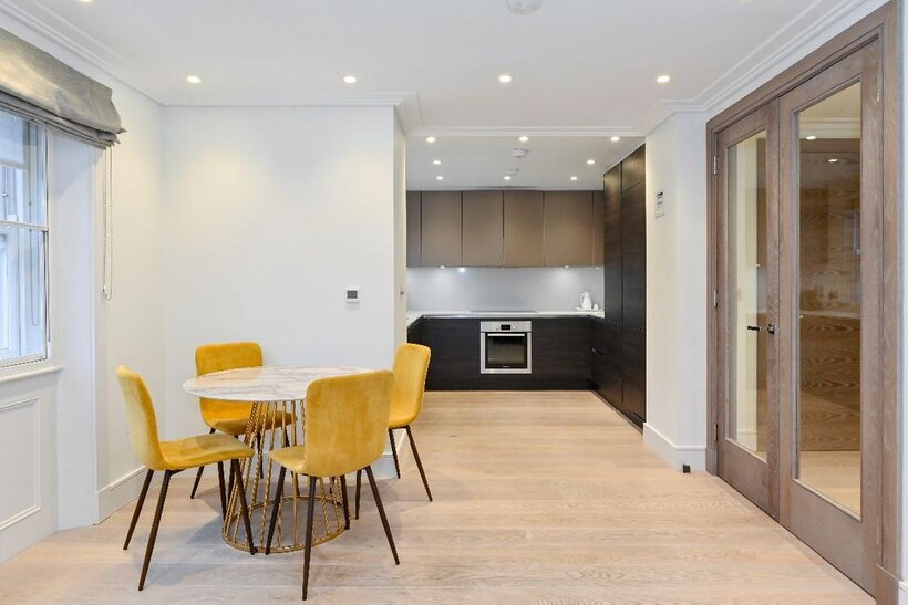 Mayfair W1K 3 bed apartment to rent - £26,000 pcm (£6,000 pw)