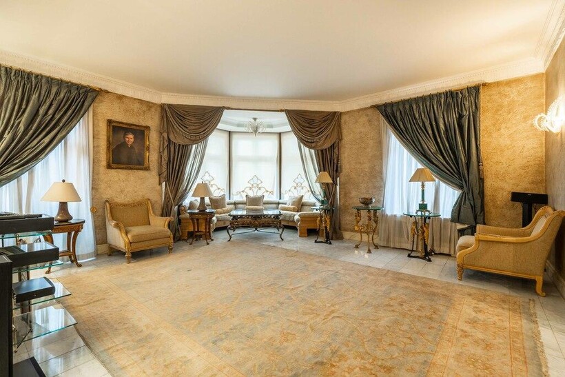 Hyde Park Gate, Kensington and... 4 bed flat to rent - £28,167 pcm (£6,500 pw)