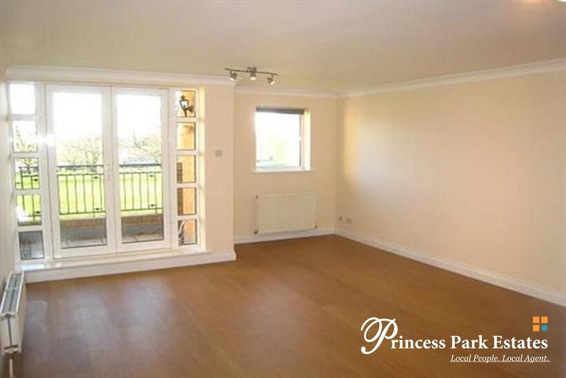 Sparkford Gardens, London  N11 2 bed apartment to rent - £1,842 pcm (£425 pw)