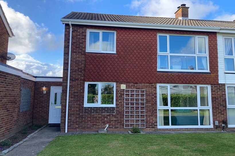 Albatross Walk, Gosport PO13 3 bed semi-detached house to rent - £1,400 pcm (£323 pw)