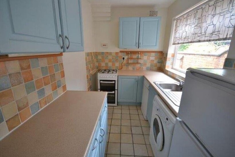 Clarendon Park Road, Leicester 2 bed terraced house to rent - £1,000 pcm (£231 pw)