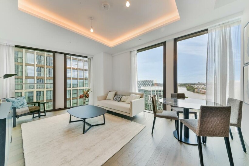 Thames City, 8 Carnation Way, London SW8 2 bed apartment to rent - £5,417 pcm (£1,250 pw)