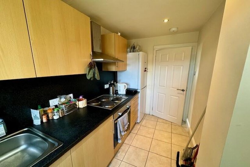 Dundee, Angus, DD2 2 bed flat to rent - £900 pcm (£208 pw)