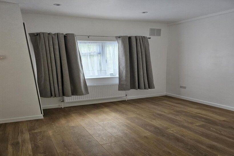 Newlyn Road, London N17 1 bed flat to rent - £1,350 pcm (£312 pw)
